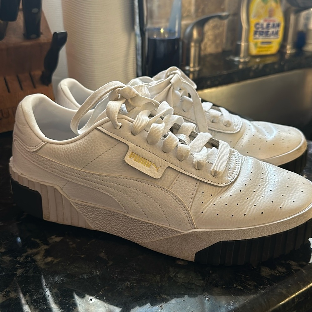 Puma woman sneakers